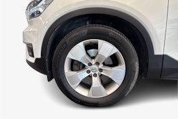 valkoinen Volvo XC40 2019 kuva 9.