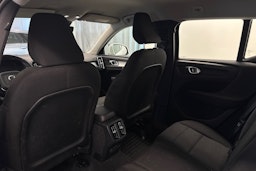 valkoinen Volvo XC40 2019 kuva 11.