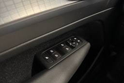 valkoinen Volvo XC40 2019 kuva 19.