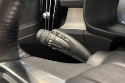 valkoinen Volvo XC40 2019 kuva 21.