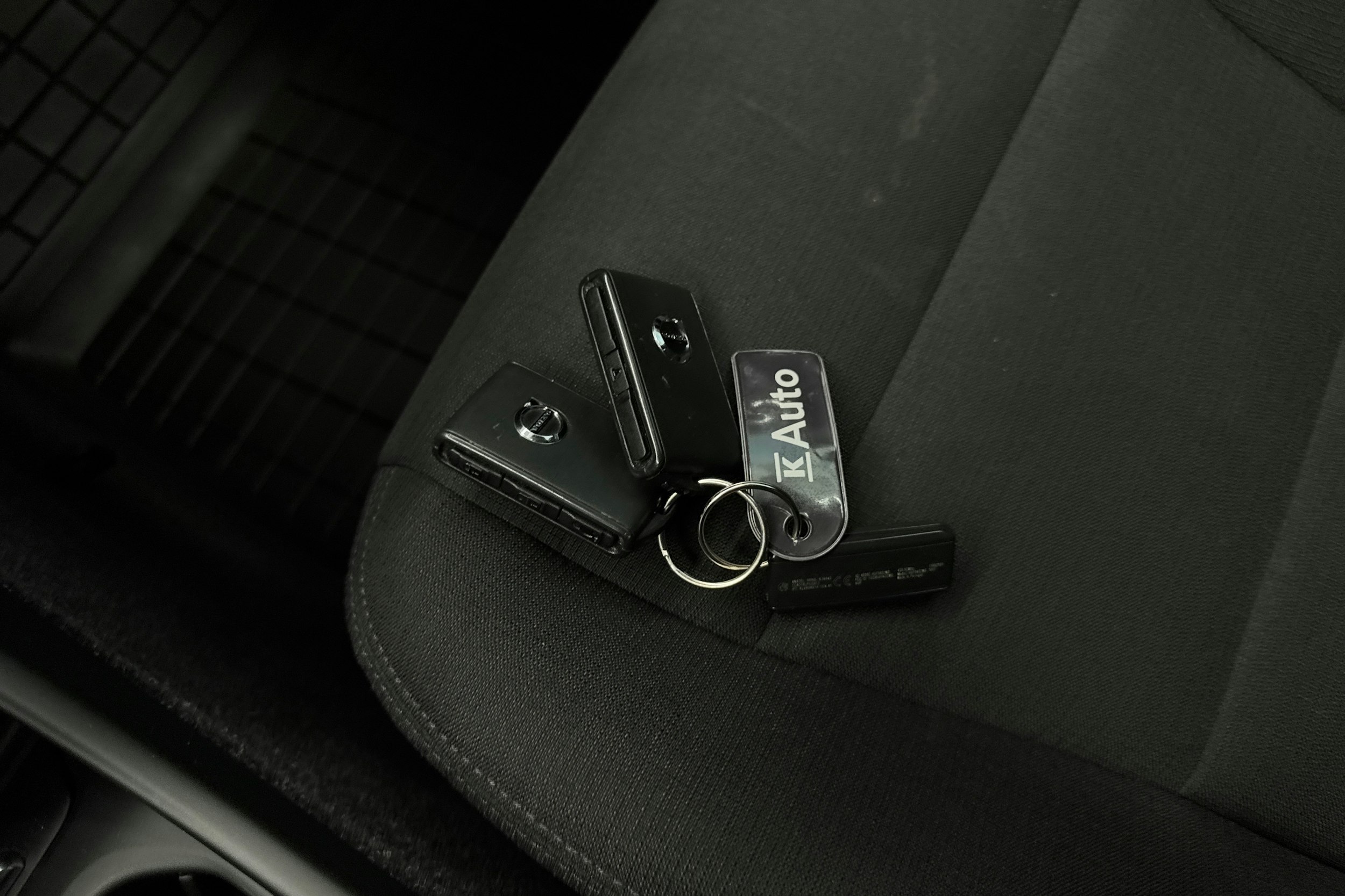 valkoinen Volvo XC40 2019 kuva 32.