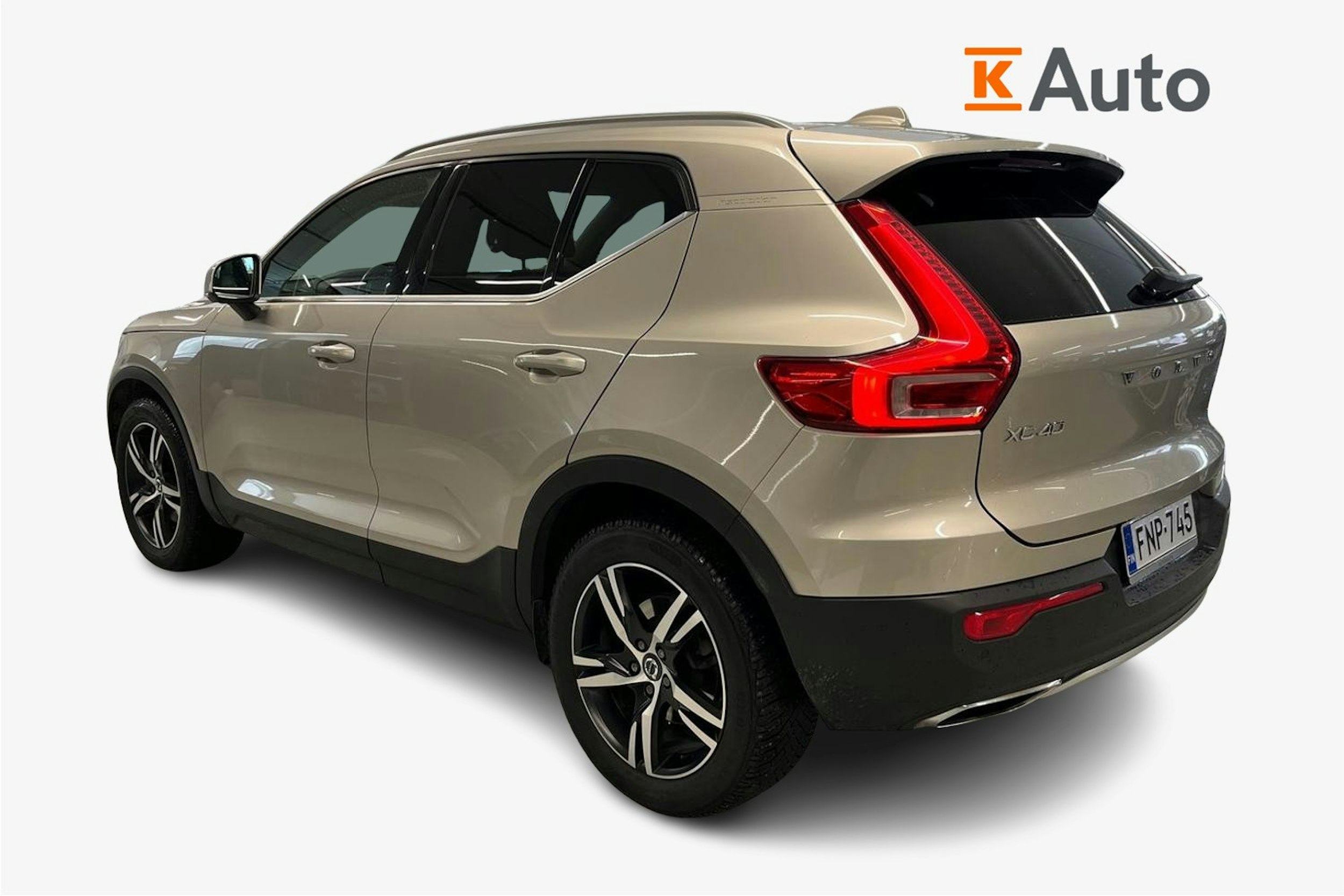 ruskea (beige) Volvo XC40 2019 kuva 2.