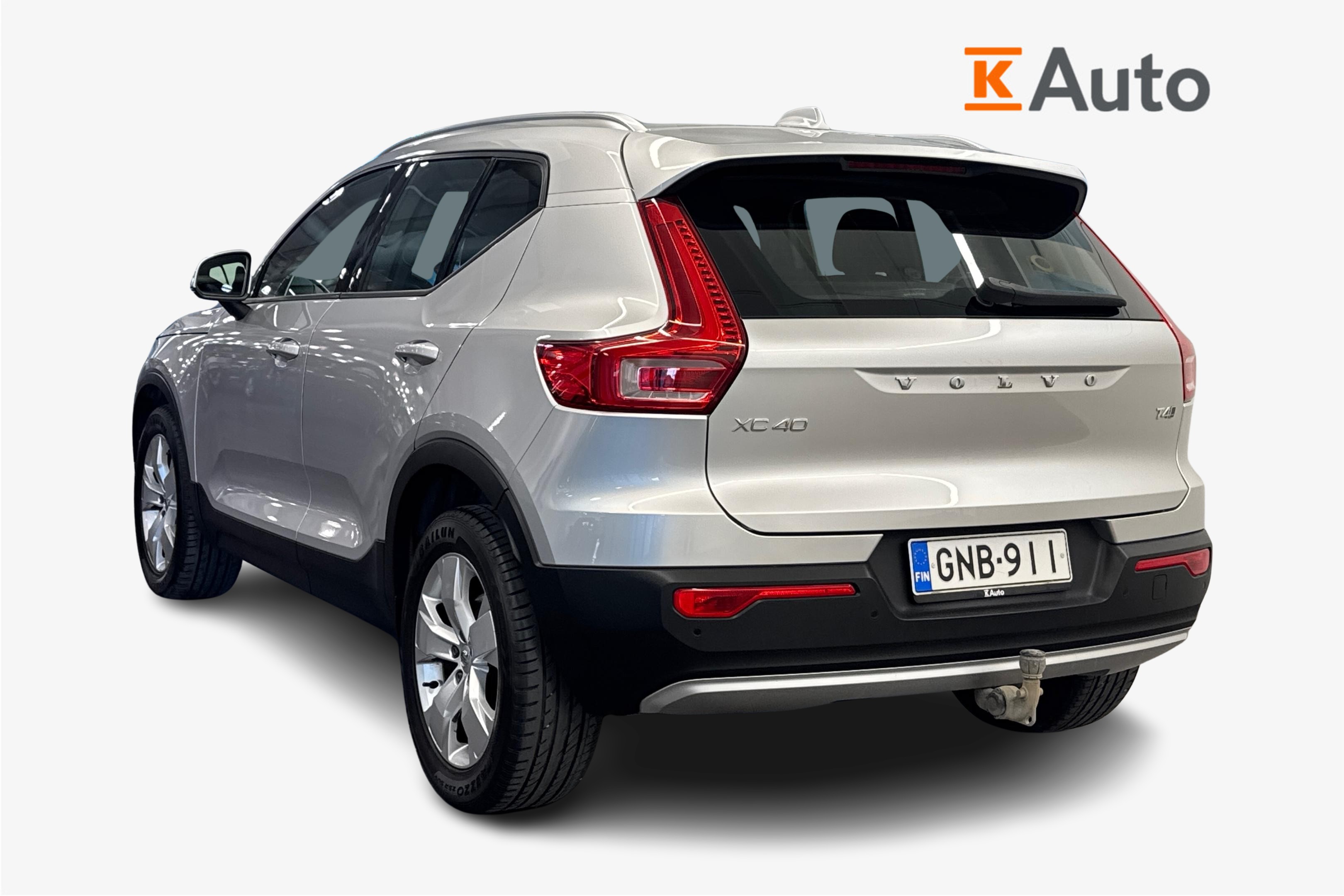 Volvo XC40 T4 AWD Momentum aut 2019, kuva 2/22