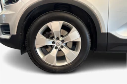 harmaa Volvo XC40 2019 kuva 12.