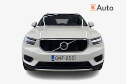 valkoinen Volvo XC40 2019 kuva 5.