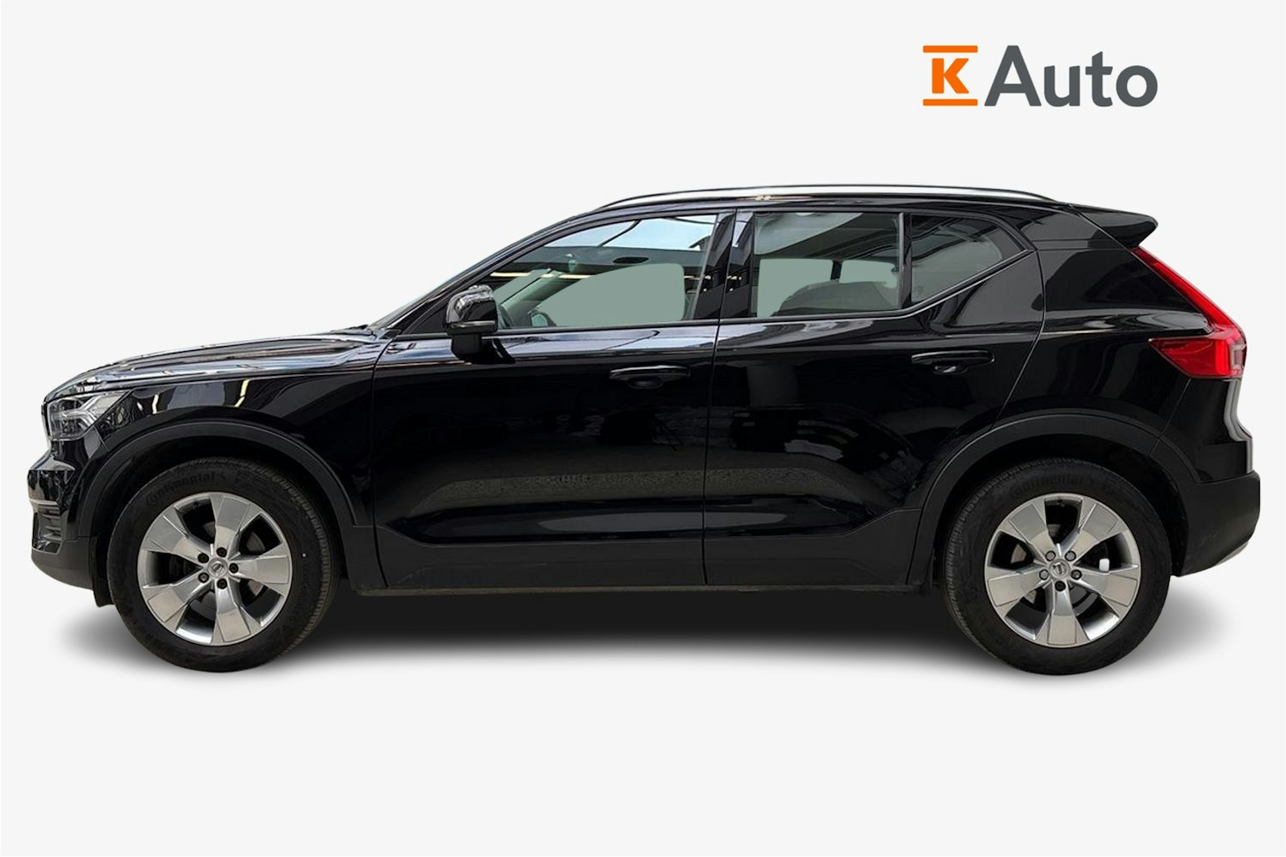 musta Volvo XC40 2020 kuva 6.
