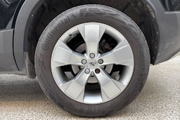 musta Volvo XC40 2020 kuva 11.
