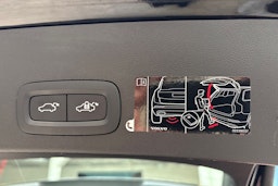 musta Volvo XC40 2020 kuva 14.