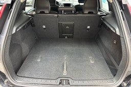musta Volvo XC40 2020 kuva 15.