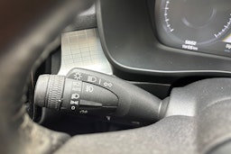 musta Volvo XC40 2020 kuva 19.