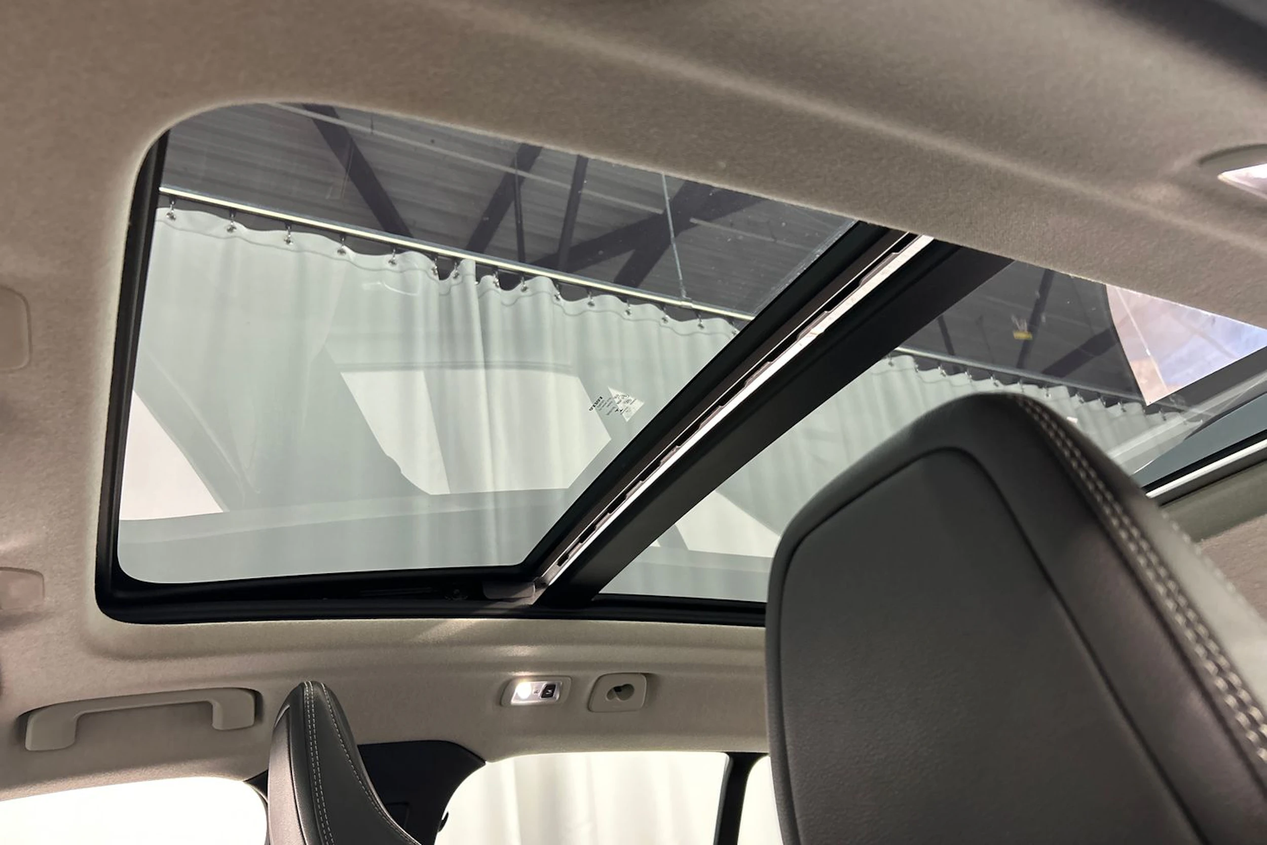 sininen Volvo XC40 2019 kuva 21.