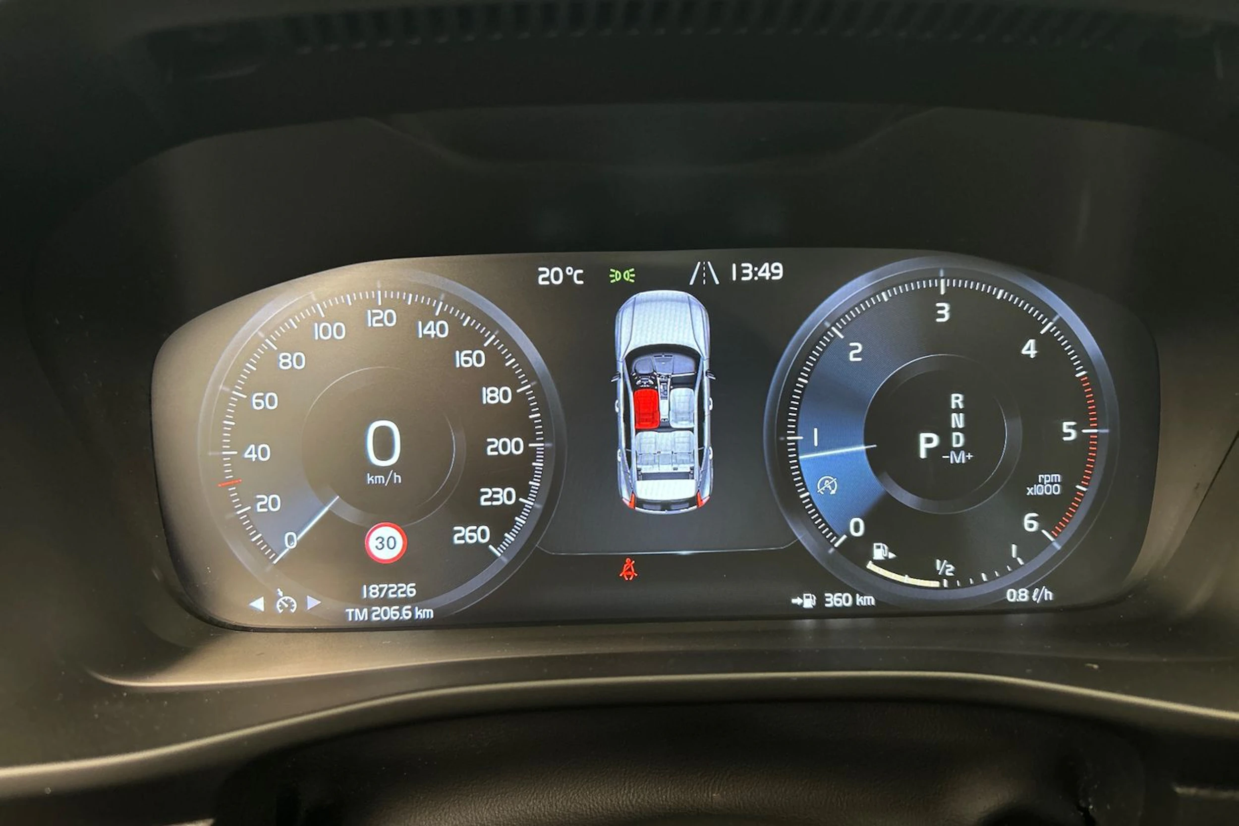 sininen Volvo XC40 2019 kuva 24.