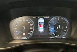 sininen Volvo XC40 2019 kuva 24.