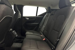 Harmaa Volvo XC40 2019 kuva 10.
