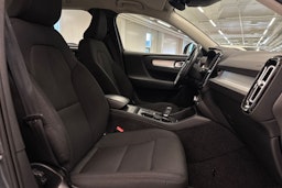 Harmaa Volvo XC40 2019 kuva 13.