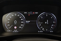 Harmaa Volvo XC40 2019 kuva 17.