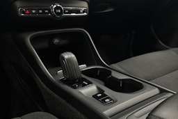 Harmaa Volvo XC40 2019 kuva 19.