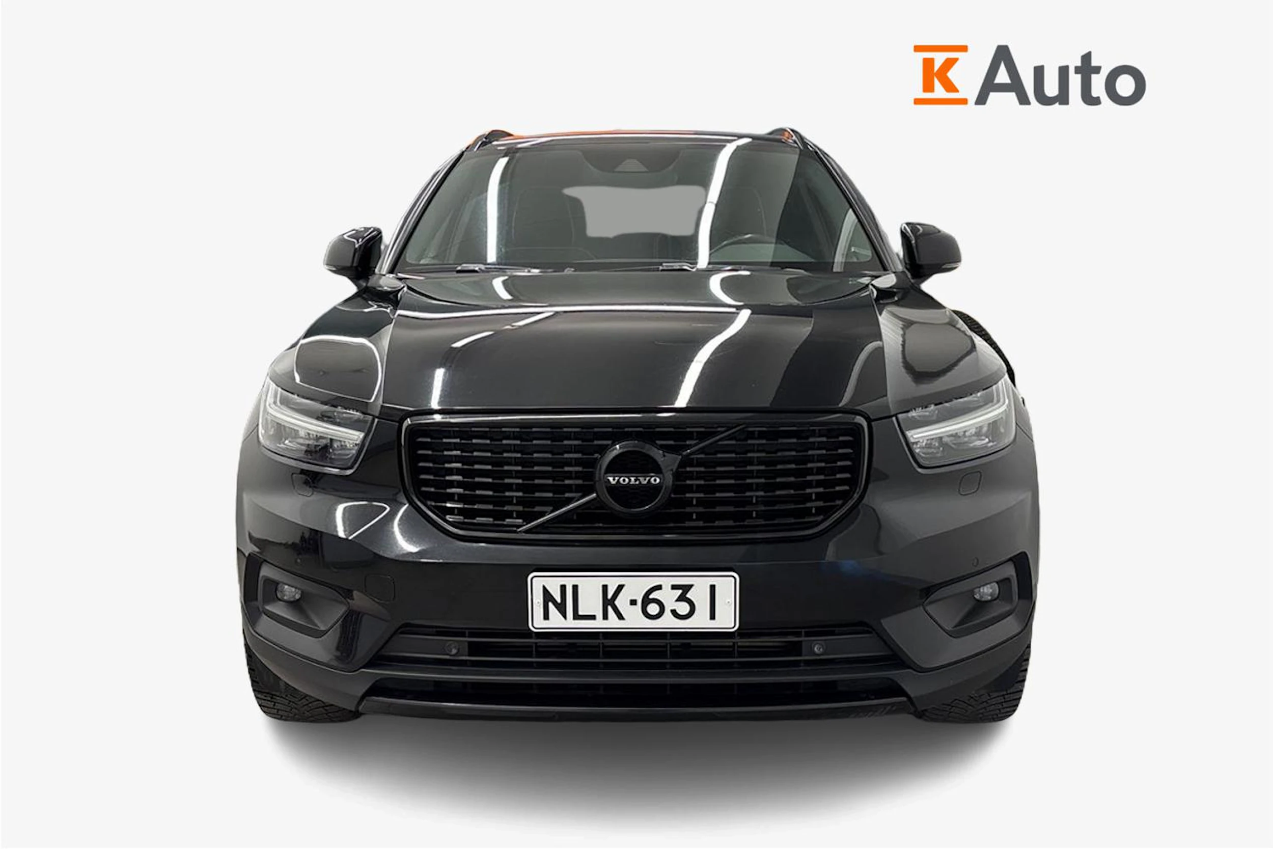 musta Volvo XC40 2019 kuva 4.
