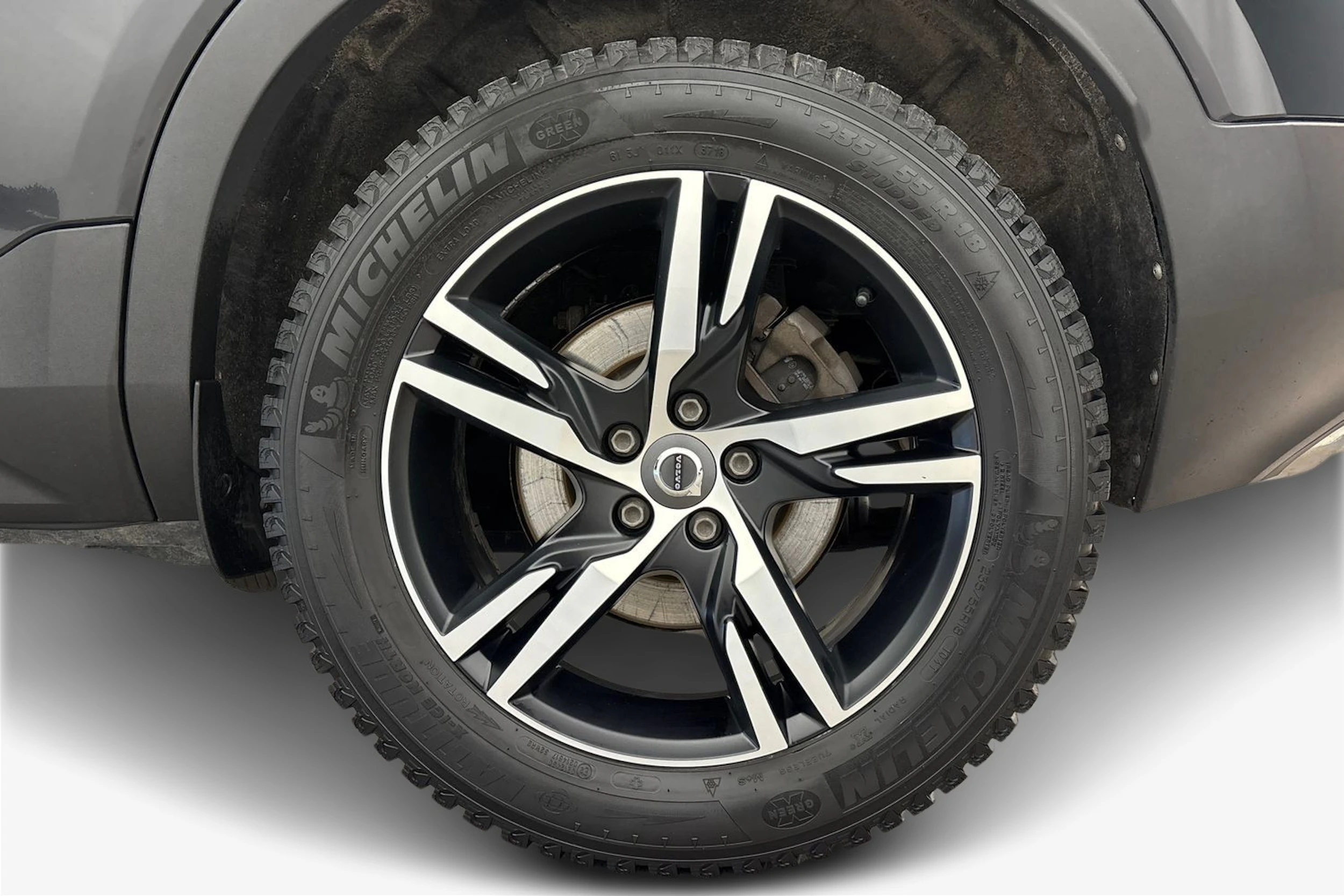 musta Volvo XC40 2019 kuva 9.
