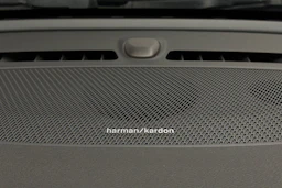 musta Volvo XC40 2019 kuva 12.