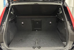 musta Volvo XC40 2019 kuva 24.