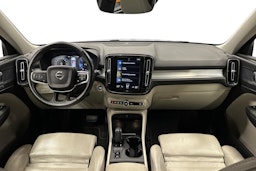 musta Volvo XC40 2019 kuva 9.