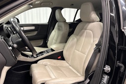 musta Volvo XC40 2019 kuva 16.