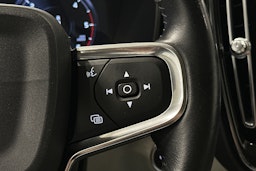 musta Volvo XC40 2019 kuva 21.