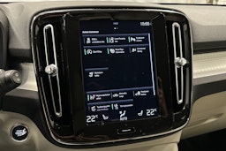 musta Volvo XC40 2019 kuva 23.