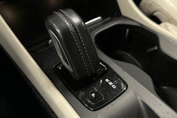 musta Volvo XC40 2019 kuva 26.