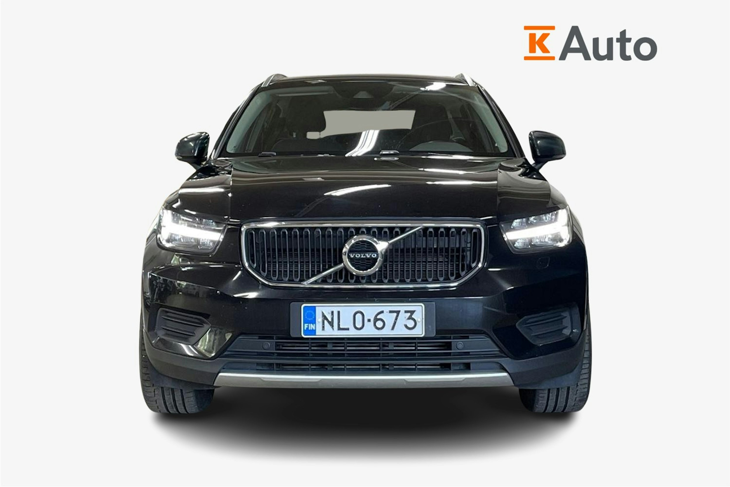musta Volvo XC40 2019 kuva 5.