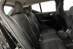 musta Volvo XC40 2019 kuva 10.