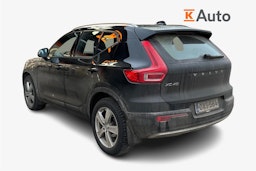 musta Volvo XC40 2019 kuva 2.