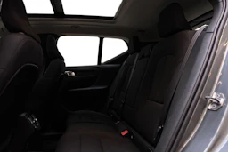 harmaa Volvo XC40 2019 kuva 8.