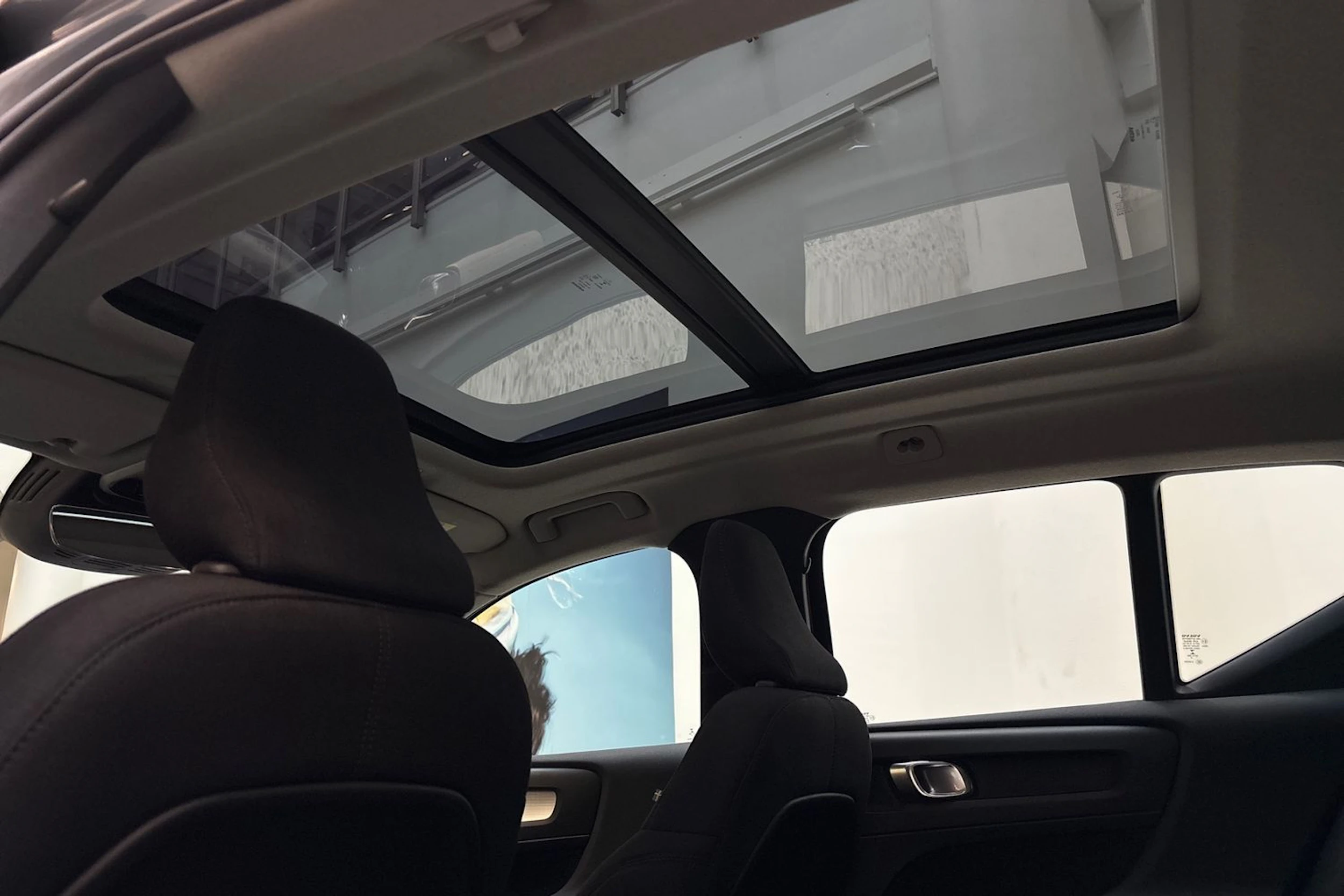harmaa Volvo XC40 2019 kuva 15.