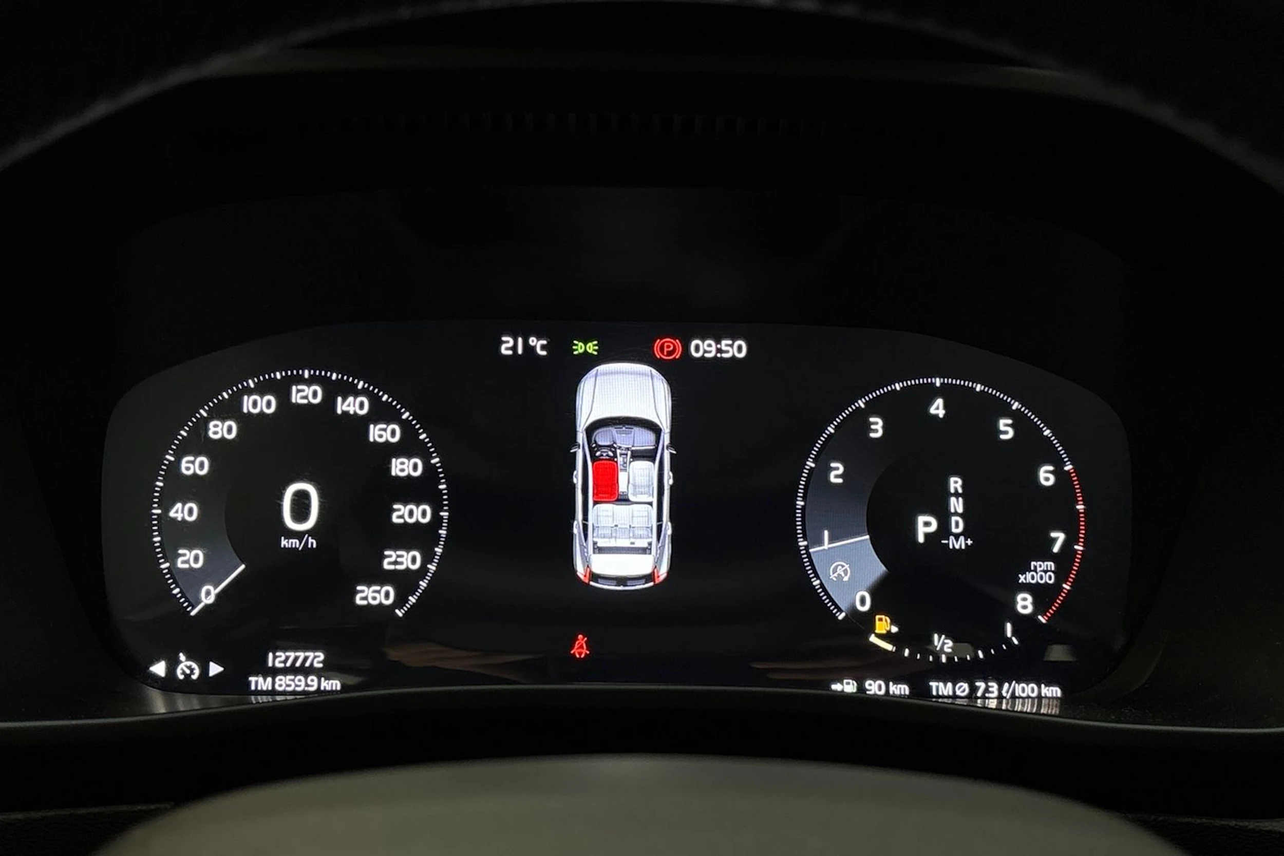 harmaa Volvo XC40 2019 kuva 18.