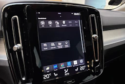 harmaa Volvo XC40 2019 kuva 22.