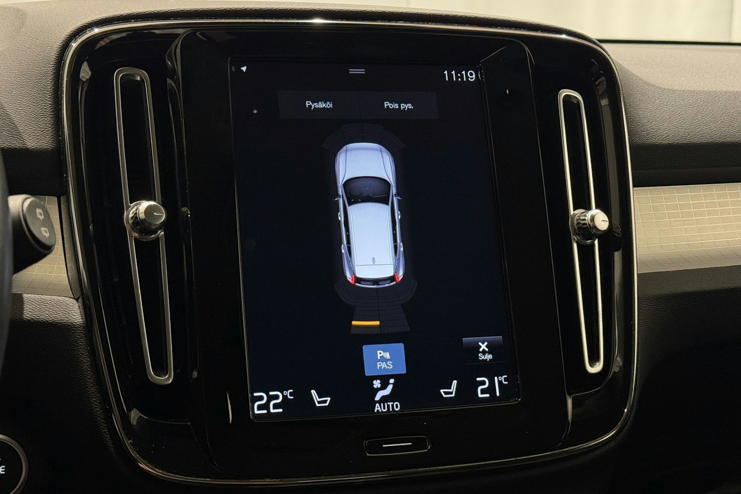 harmaa Volvo XC40 2019 kuva 21.