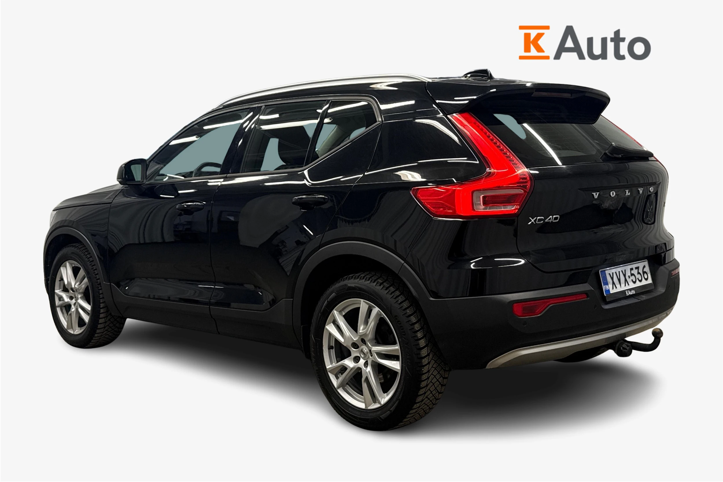 musta Volvo XC40 2019 kuva 2.