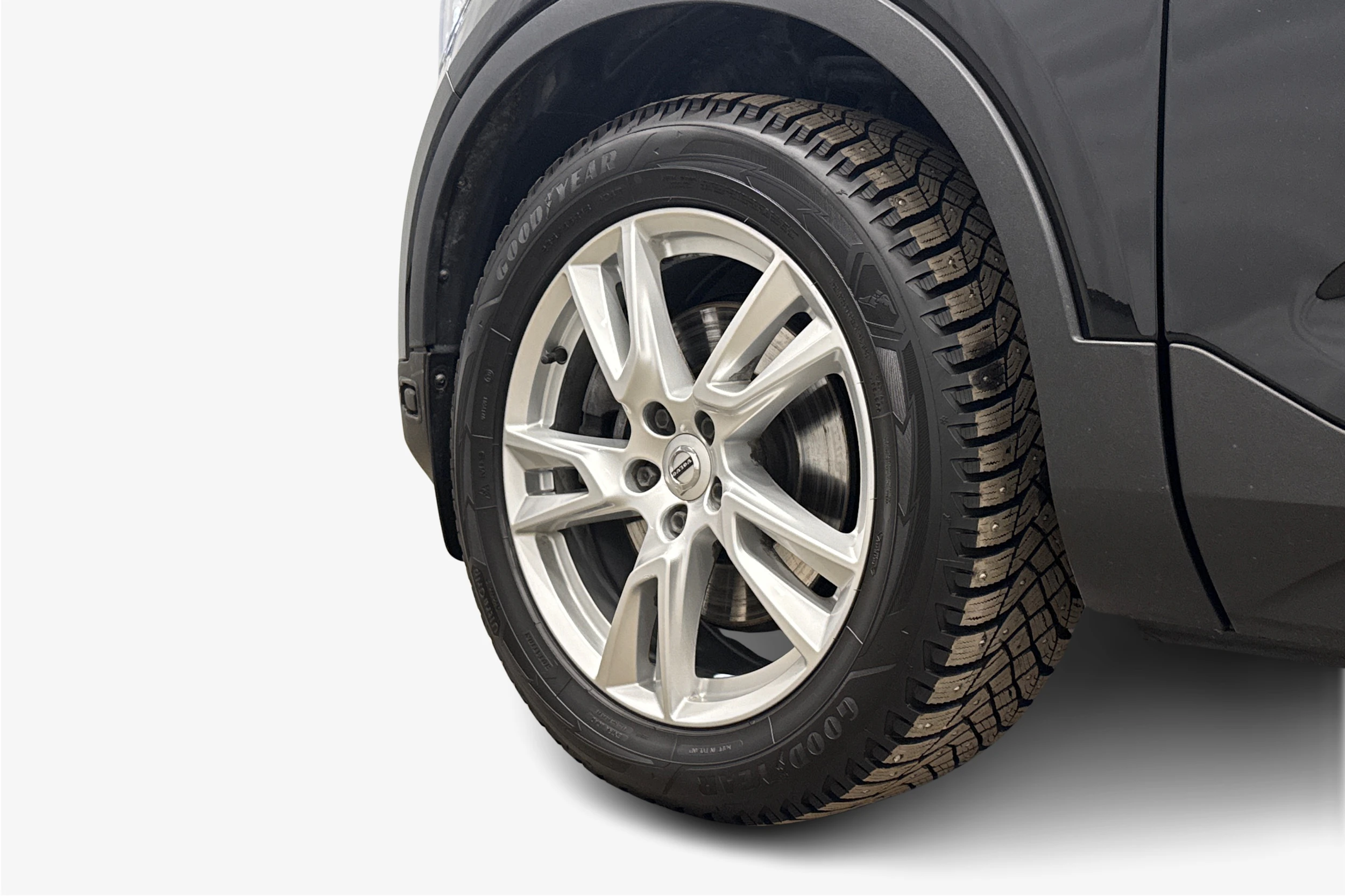 musta Volvo XC40 2019 kuva 9.