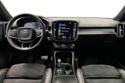 sininen Volvo XC40 2019 kuva 7.