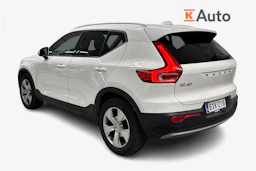 Valkoinen Volvo XC40 2020 kuva 2.