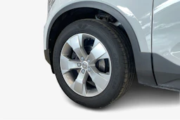 valkoinen Volvo XC40 2020 kuva 9.