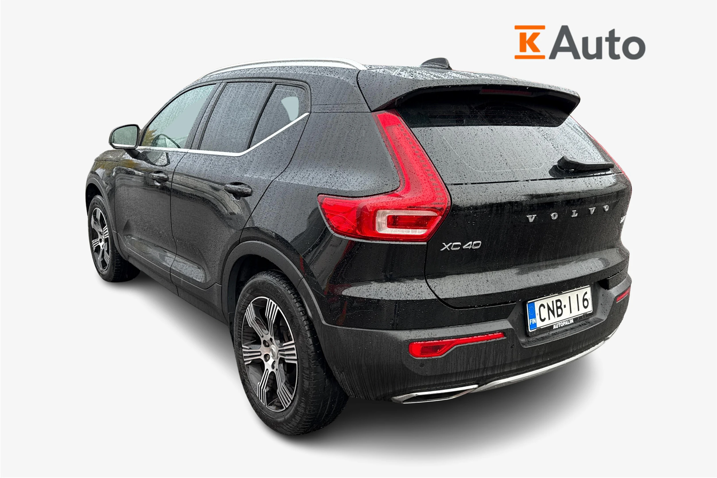 Musta Volvo XC40 2020 kuva 2.