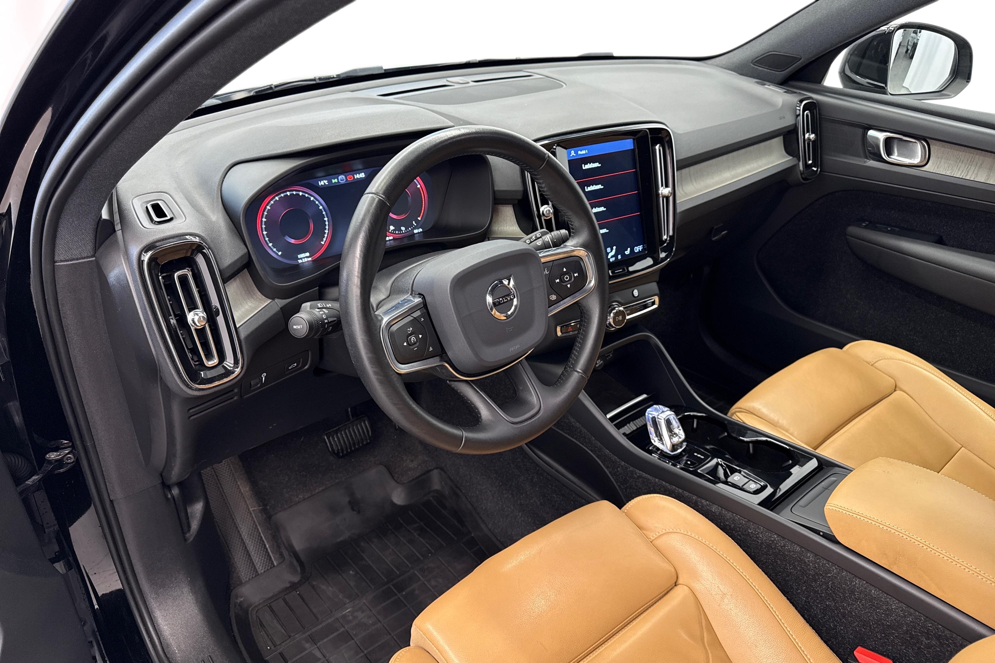 Volvo XC40 2020, kuva 6/16