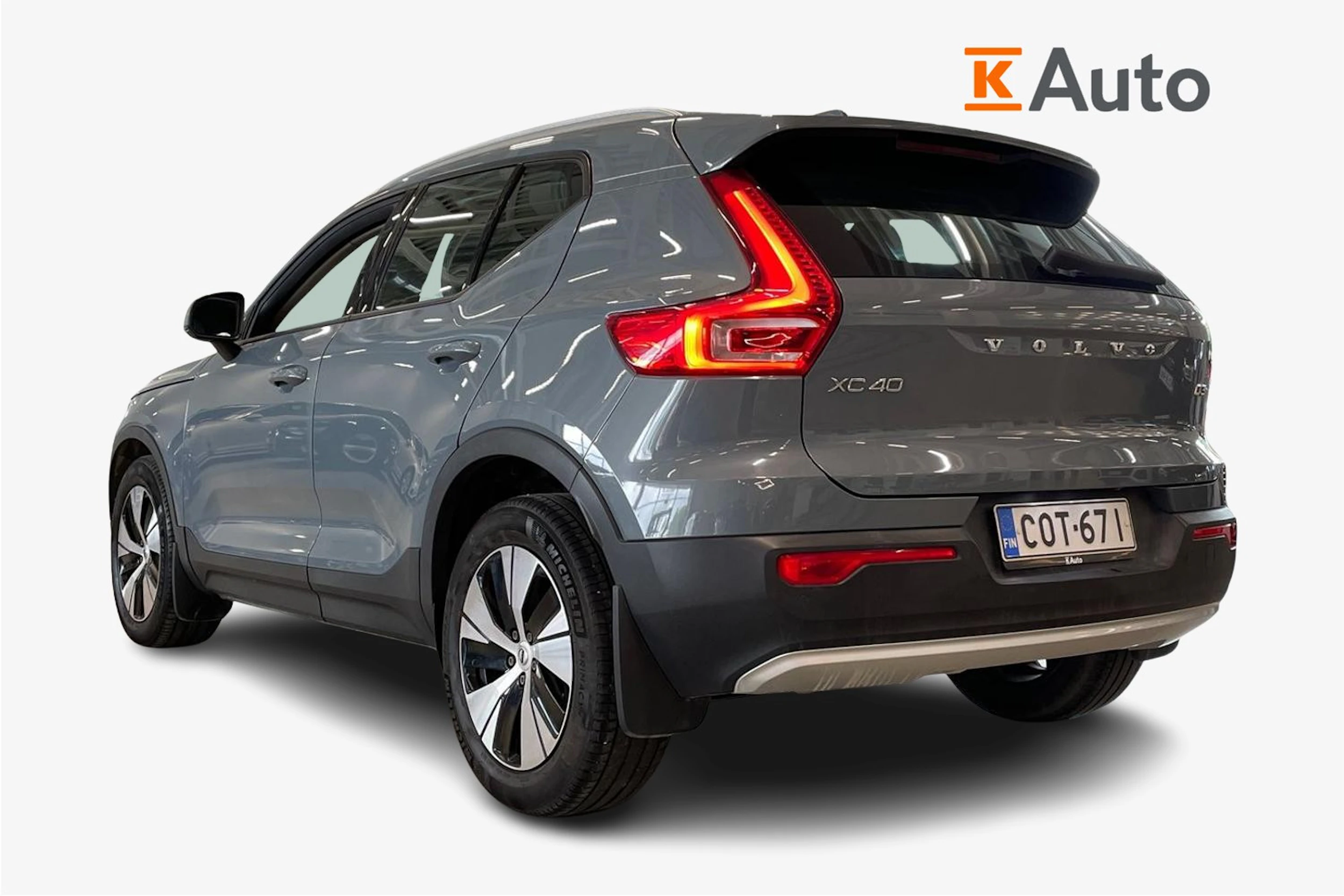 harmaa Volvo XC40 2020 kuva 2.