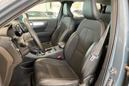 harmaa Volvo XC40 2020 kuva 11.