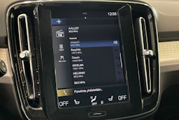 harmaa Volvo XC40 2020 kuva 17.