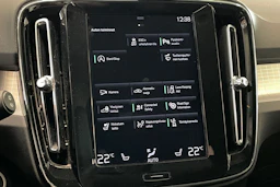 harmaa Volvo XC40 2020 kuva 22.