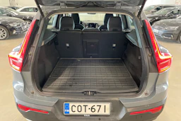 harmaa Volvo XC40 2020 kuva 28.